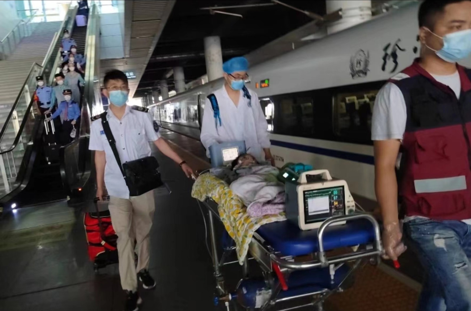 黔东南高铁转运公司